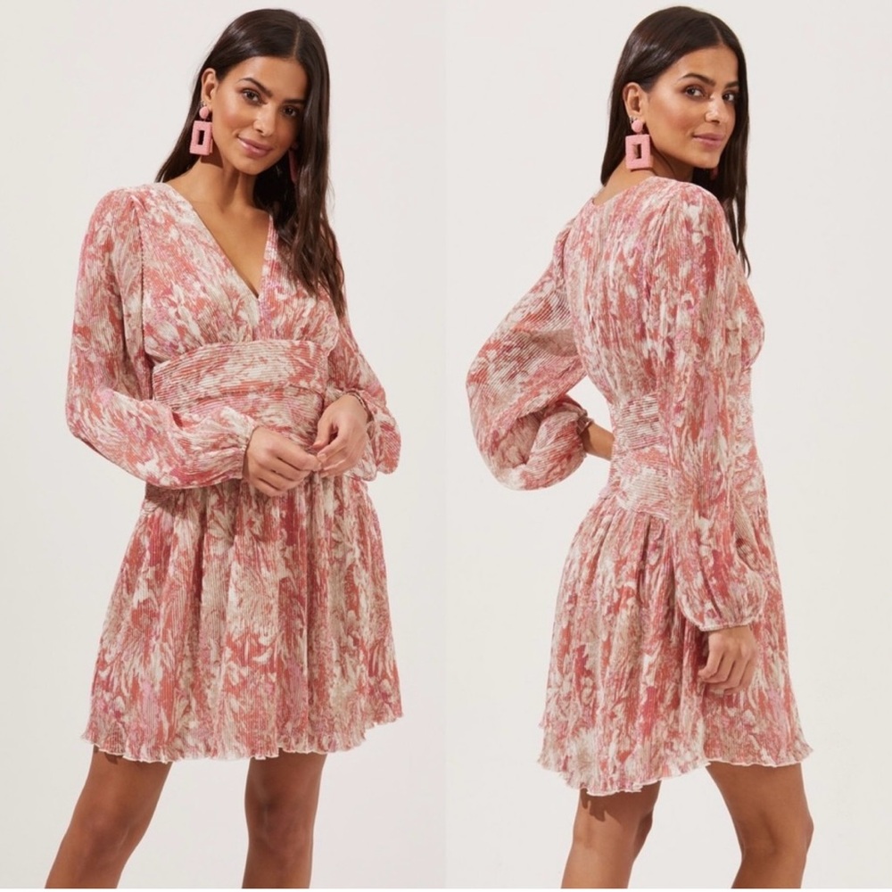 NWT Revolve ASTR the Label Pleated Mini Dress size large reg $80